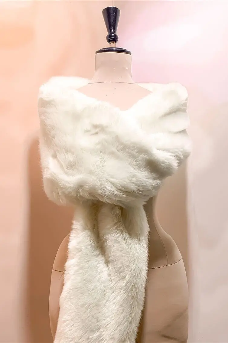 FUR - WHITE - SCARF