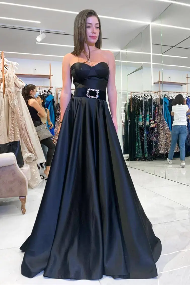 ''MALEFICENT''-  LONG - LOW BACK - PRINCESS CUT